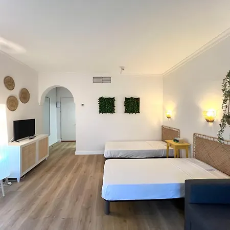 Apartment Pyr And Pool I